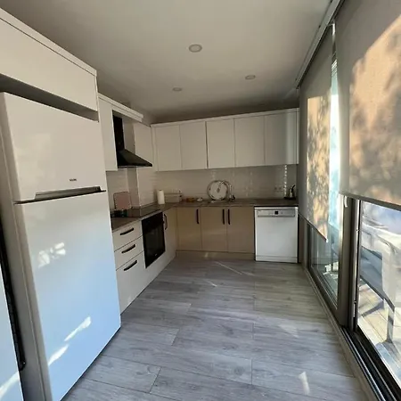 דירה Magnificent Flat With Shared Pool In *